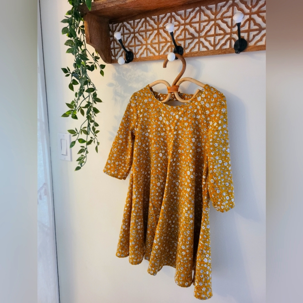Girls Old Navy Dress 5T